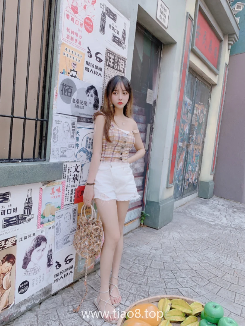 过期米线线喵的日常1cos写真第2张 过期米线线喵的日常1cos写真第2张