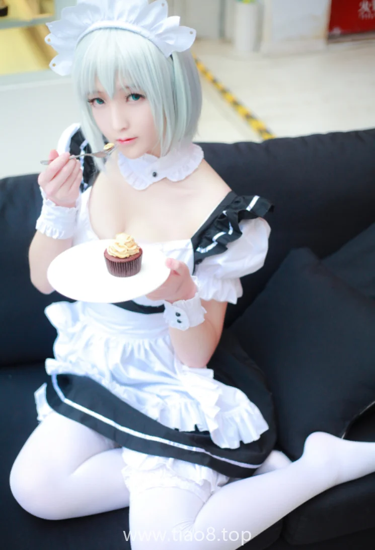一小央泽的女仆鸢一折纸cos写真第4张