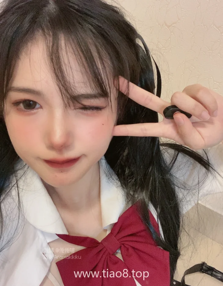 倦倦喵这期JK的书包里有什么cos写真第2张 倦倦喵这期JK的书包里有什么cos写真第2张