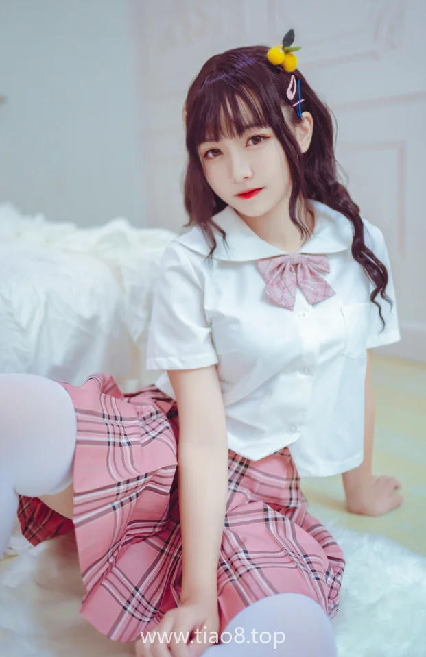 lovely呆玄过膝白丝cos写真第4张 lovely呆玄过膝白丝cos写真第4张