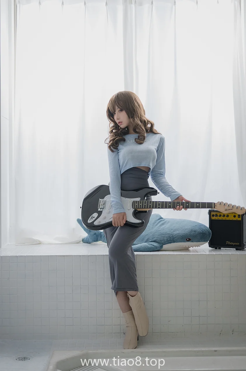 Shika小鹿鹿吉他妹妹cos写真第1张 Shika小鹿鹿吉他妹妹cos写真第1张