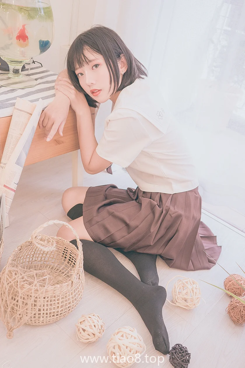 Messie Huang Birthday Seifukucos写真第2张