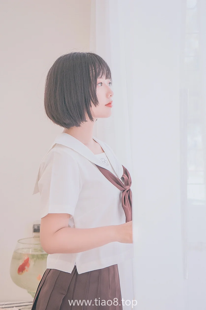 Messie Huang Birthday Seifukucos写真第1张