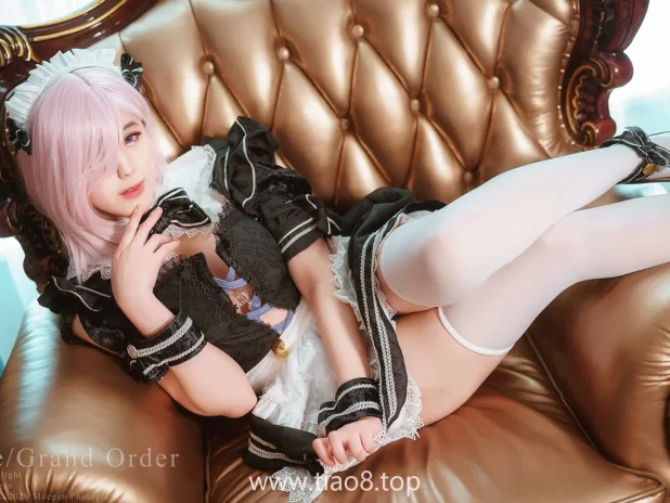 Hatori Sama把Mashu Kyrielight Maid搬进卧室,沙发配点心绝了