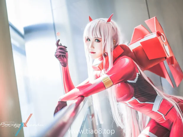 被三度_69美到了,Darling in the Frankxx护栏边的那股劲儿绝了