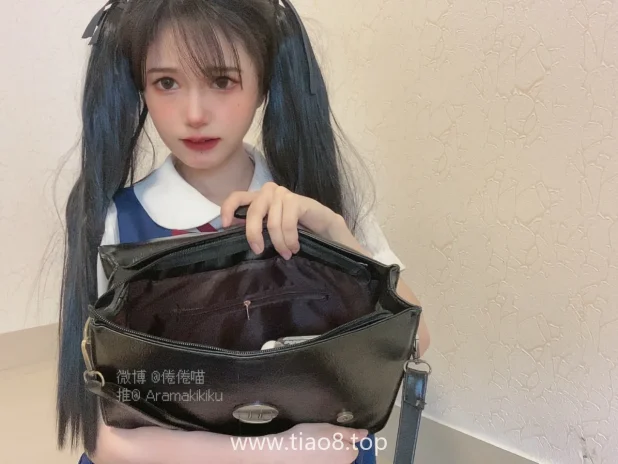 66张全在房间拍,倦倦喵这期JK的书包里有什么我刷完了