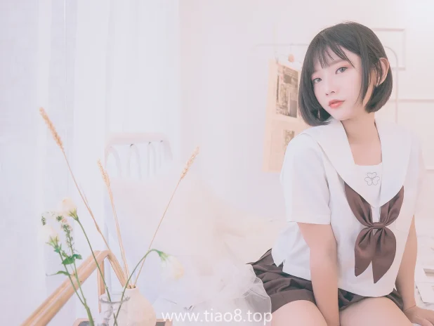 20张图拍Birthday Seifuku,Messie Huang这组照片层次给得很足