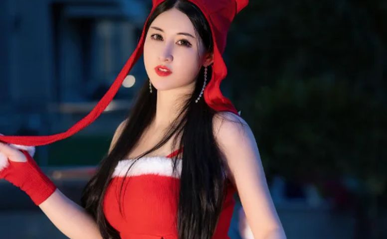 诗诗kiki这组圣诞女孩,69张夜晚雪地照片看着真有童话感